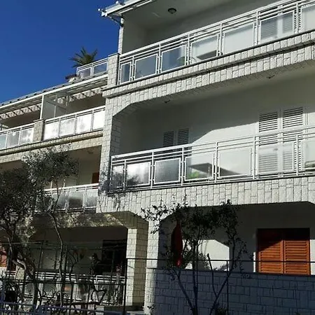 Adelheid In Biograd Near Drazica Apartman *