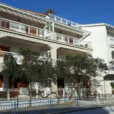 Adelheid In Biograd Near Drazica Apartman
