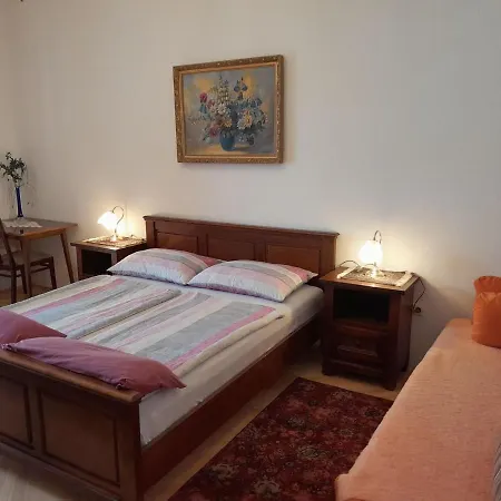 Adelheid In Biograd Near Drazica Apartman *